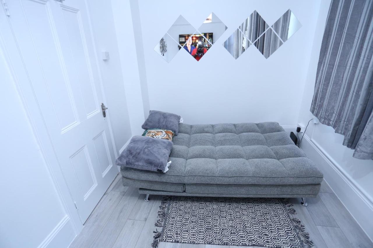 London Town Apartment- Lewisham ภายนอก รูปภาพ