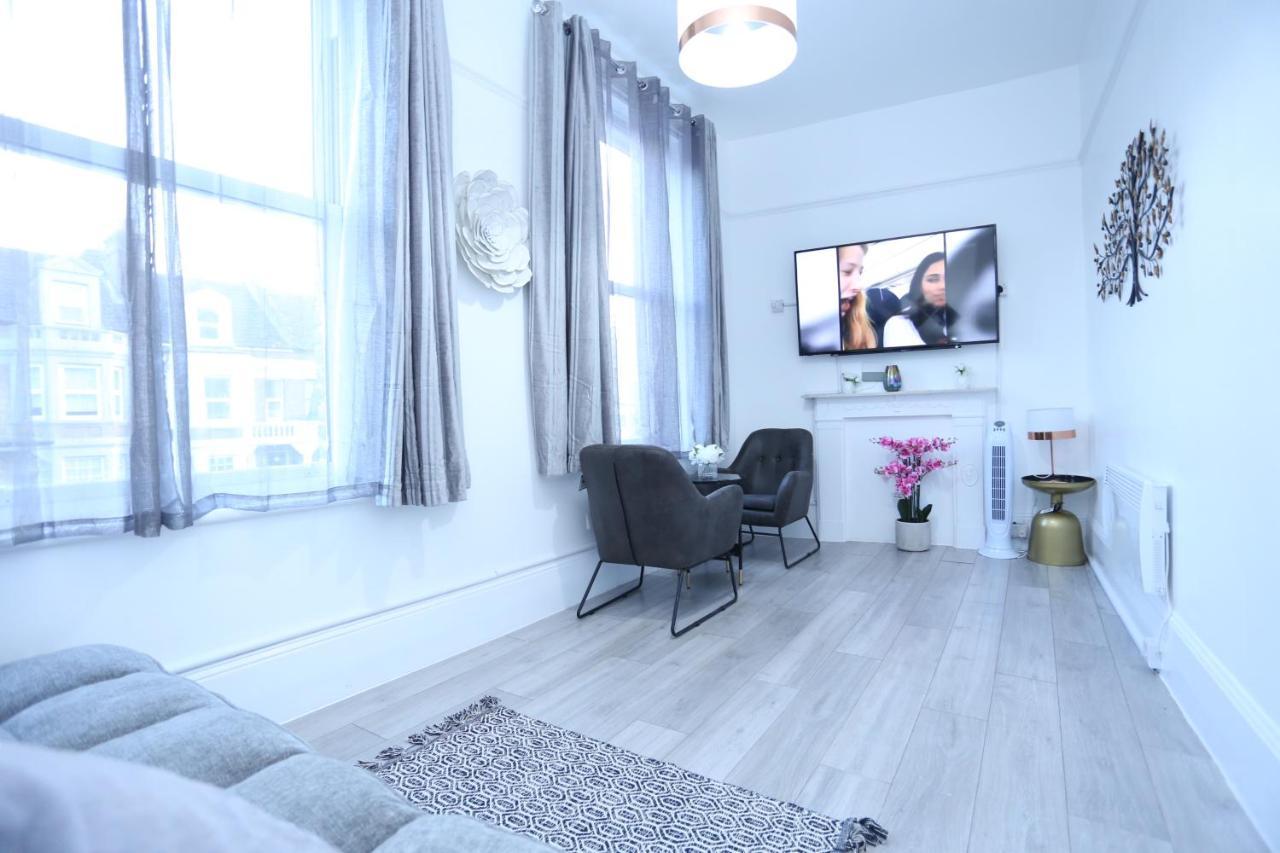 London Town Apartment- Lewisham ภายนอก รูปภาพ