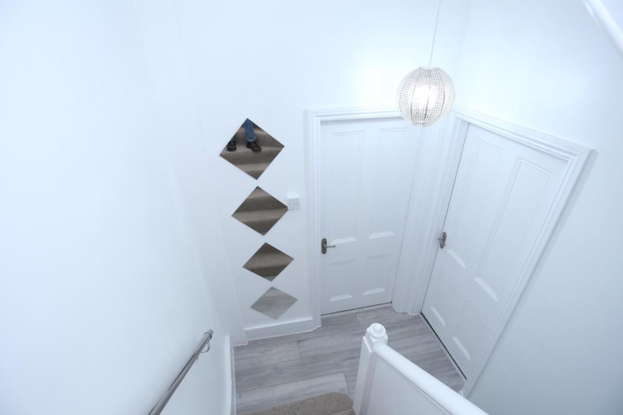 London Town Apartment- Lewisham ภายนอก รูปภาพ