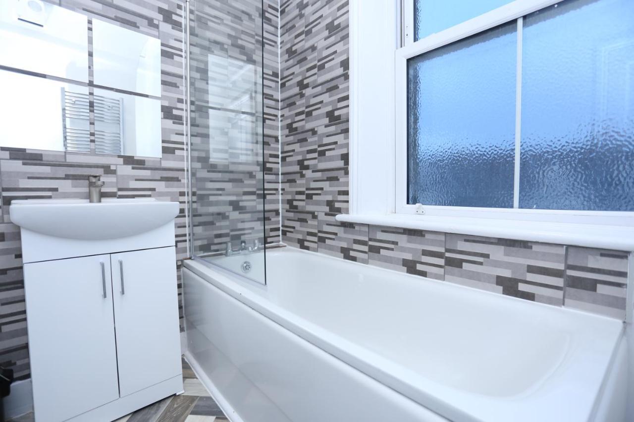 London Town Apartment- Lewisham ภายนอก รูปภาพ
