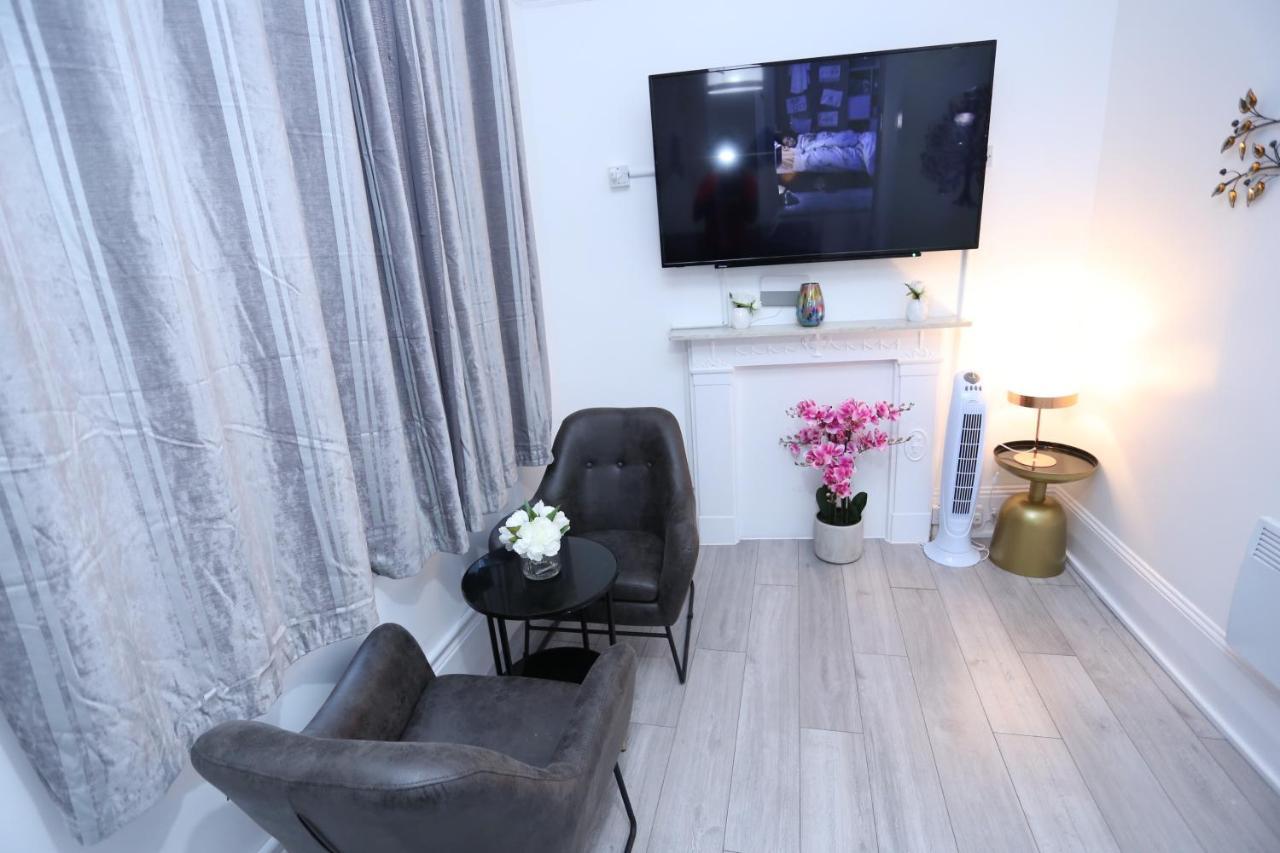 London Town Apartment- Lewisham ภายนอก รูปภาพ